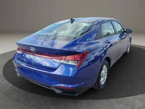 Used 2021 Hyundai Elantra SE image 8