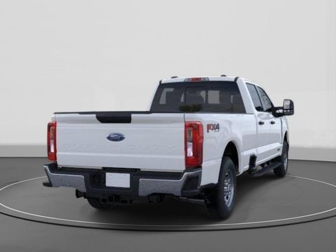 New 2026 Ford F250 XL w/ FX4 Off-Road Package AWD/4WD image 8