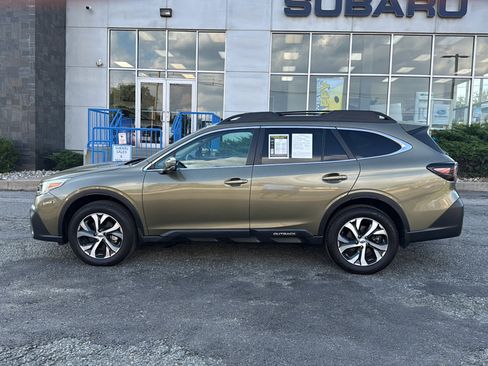 Certified 2022 Subaru Outback Limited AWD/4WD image 8