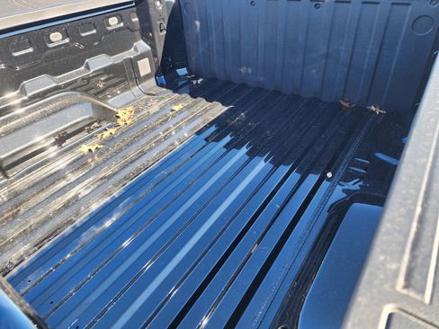 Used 2026 Chevrolet Colorado W/T w/ WT Custom Package image 13