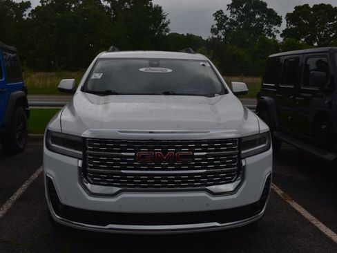 Used 2023 GMC Acadia Denali AWD/4WD image 2