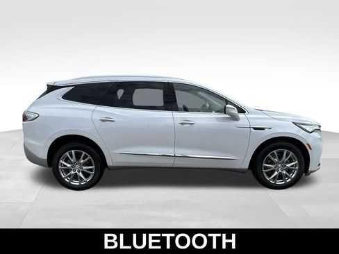 Used 2023 Buick Enclave Essence w/ Experience Buick Package FWD image 6