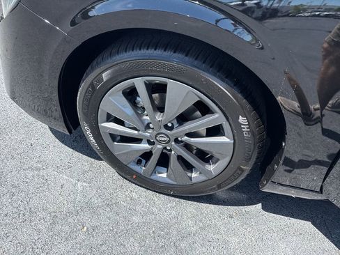 New 2026 Nissan Sentra SL FWD image 27