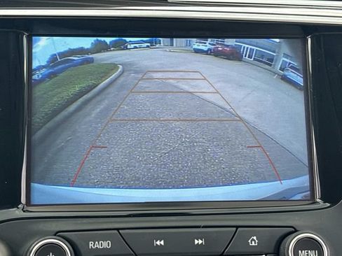 Used 2020 Buick Envision Essence FWD image 24