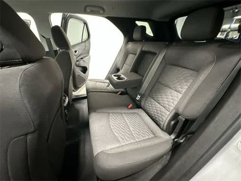 Used 2019 Chevrolet Equinox LT image 18