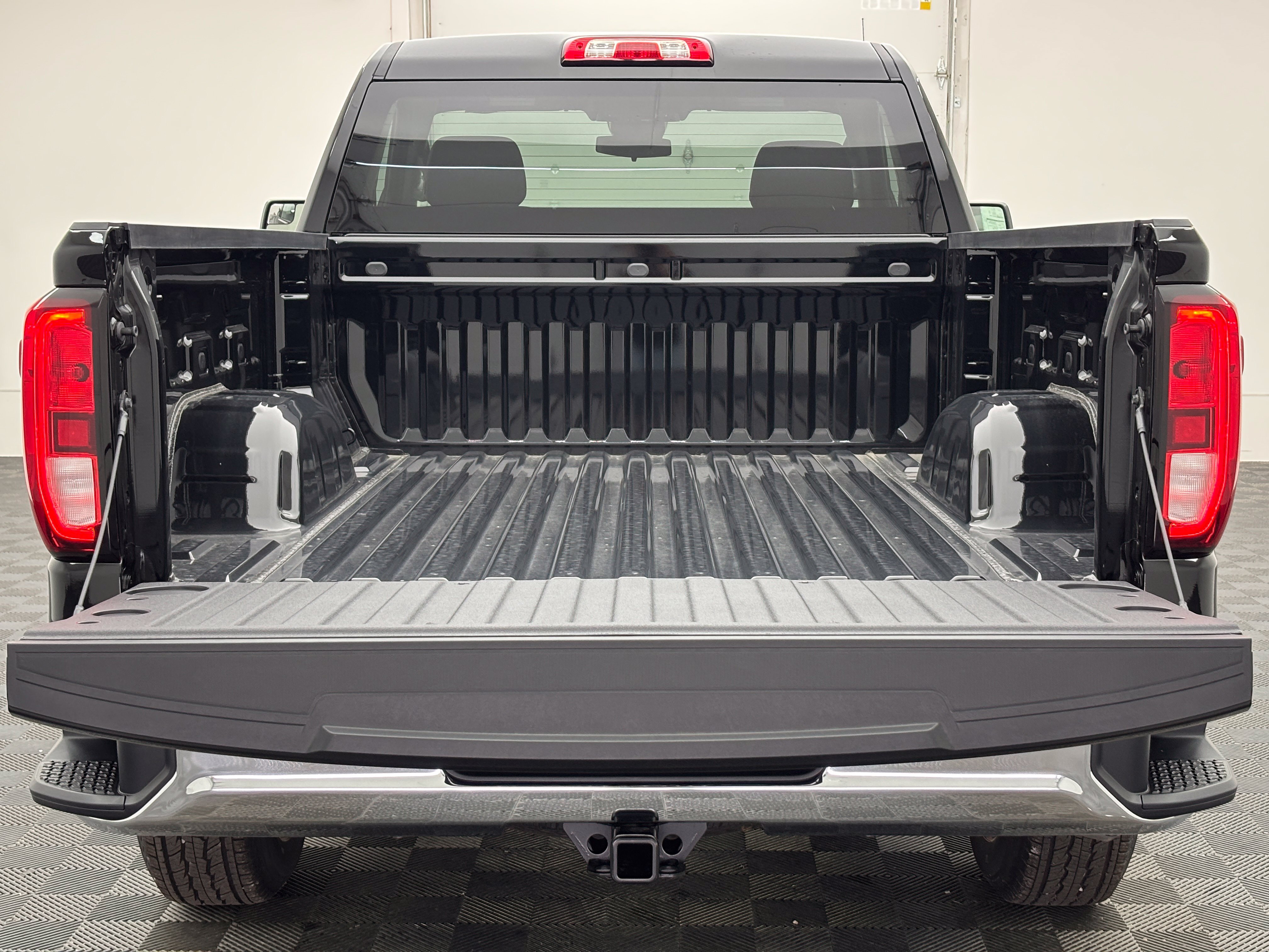 New 2026 GMC Sierra 1500 Pro w/ Pro Value Package AWD/4WD image 8