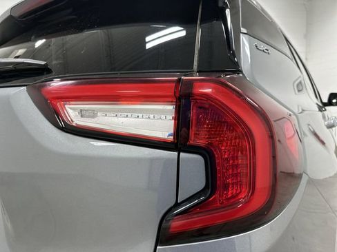 Used 2023 GMC Terrain SLT AWD/4WD image 22