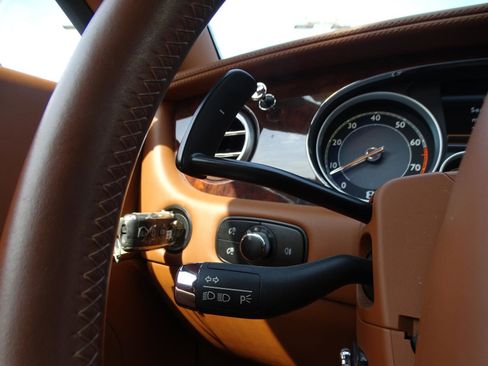 Used 2014 Bentley Continental GT image 26