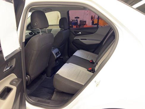 Used 2023 Chevrolet Equinox LS image 14