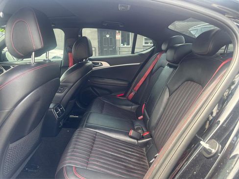 Used 2023 Genesis G70 2.0T w/ Sport Prestige Package RWD image 10