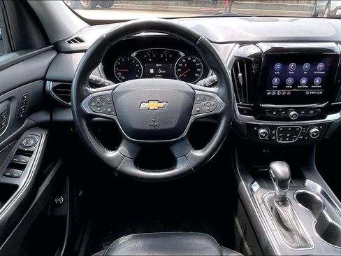 Used 2021 Chevrolet Traverse Premier w/ Redline Edition AWD/4WD image 5