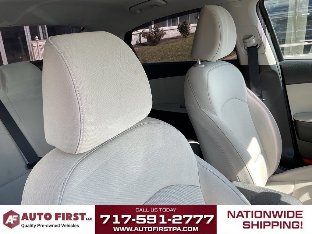 Used 2022 Kia Forte LXS FWD image 22