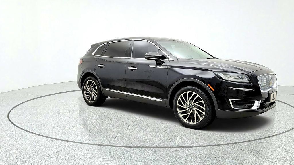 Used 2019 Lincoln Nautilus Reserve AWD/4WD image 3