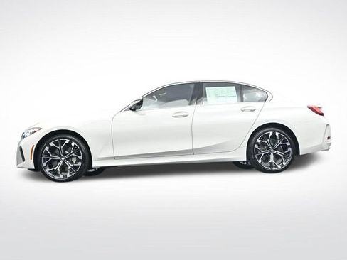New 2026 BMW 330i xDrive Sedan w/ Premium Package AWD/4WD image 38