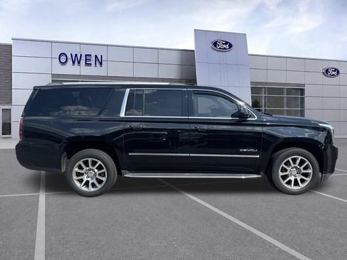 Used 2020 GMC Yukon XL Denali AWD/4WD image 6