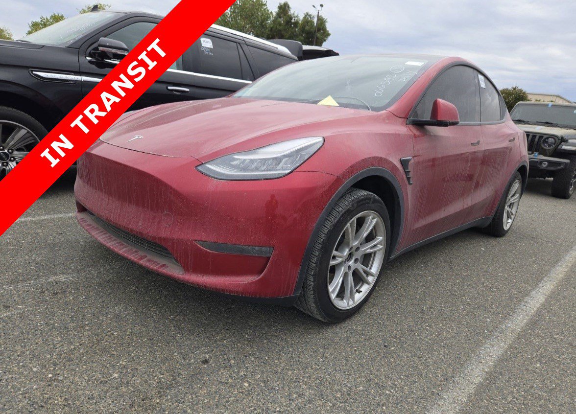 Used 2021 Tesla Model Y Long Range AWD/4WD image 1