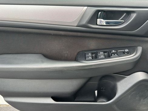 Used 2015 Subaru Legacy 2.5i Premium AWD/4WD image 4
