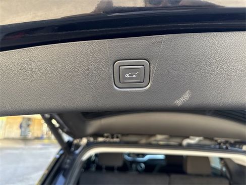 Used 2023 Chevrolet Blazer LT w/ Convenience Package image 30