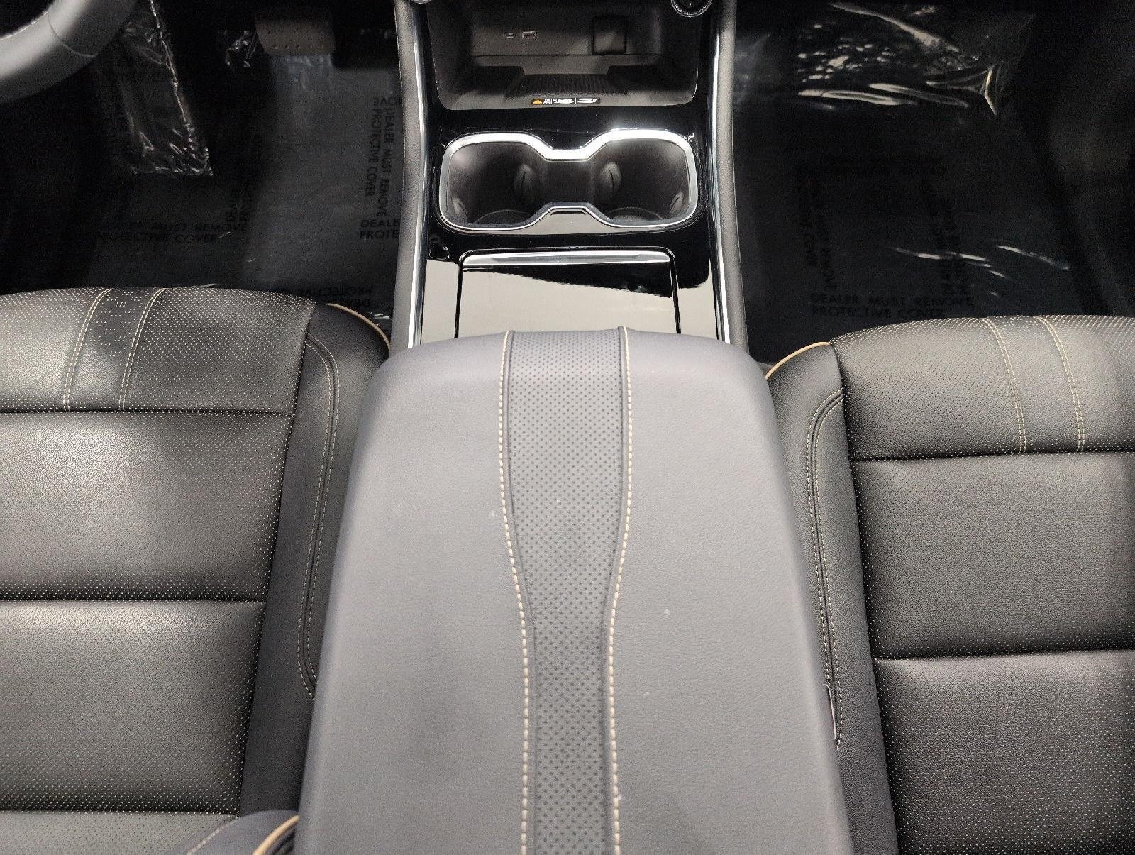 Used 2026 Chevrolet Traverse High Country w/ LPO, Floor Liner Package AWD/4WD image 16