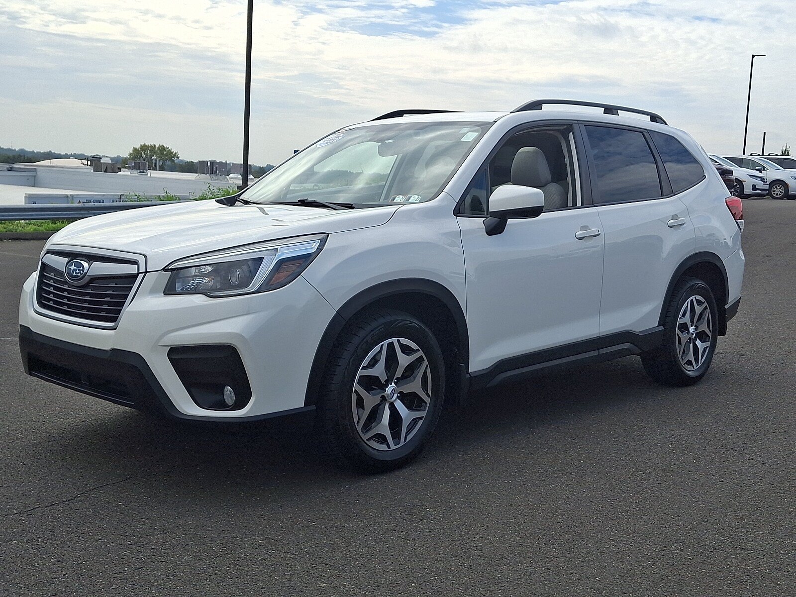 Used 2021 Subaru Forester Premium AWD/4WD image 3