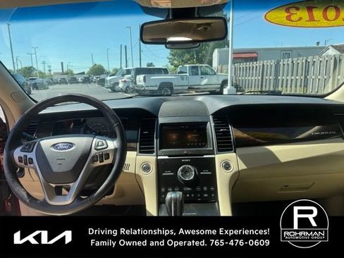Used 2013 Ford Taurus Limited FWD image 11