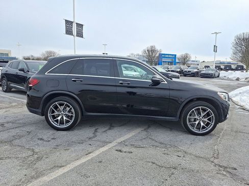 Used 2021 Mercedes-Benz GLC 300 4MATIC image 7