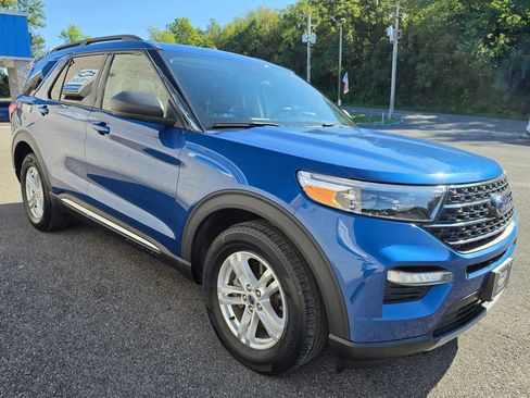 Used 2020 Ford Explorer XLT w/ Equipment Group 202A AWD/4WD image 7