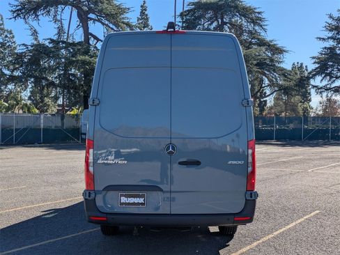 New 2025 Mercedes-Benz Sprinter 2500 image 3