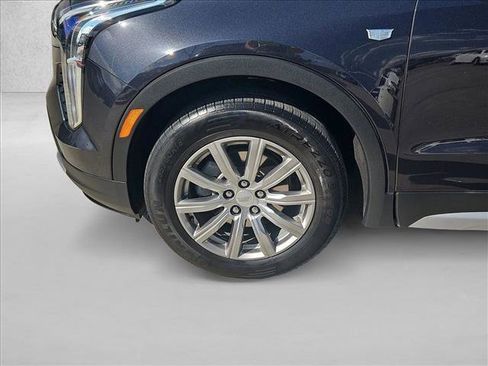 Used 2023 Cadillac XT4 Premium Luxury image 24