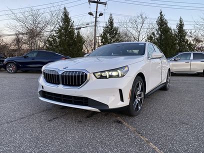 New 2026 BMW 530i xDrive w/ Premium Package