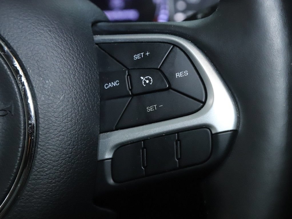 Used 2019 Jeep Compass Latitude AWD/4WD image 23