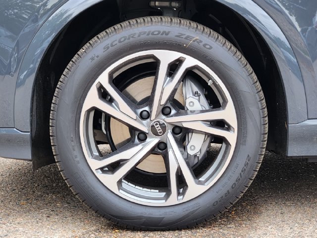 New 2027 Audi Q6 e-tron Premium Plus AWD/4WD image 9