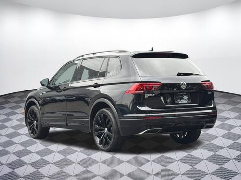 Used 2020 Volkswagen Tiguan SE R-Line AWD/4WD image 3