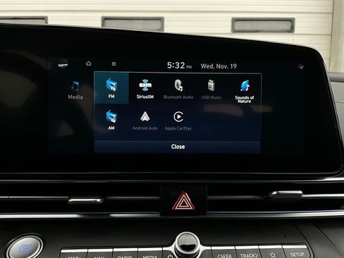 Used 2025 Hyundai Elantra SEL image 33