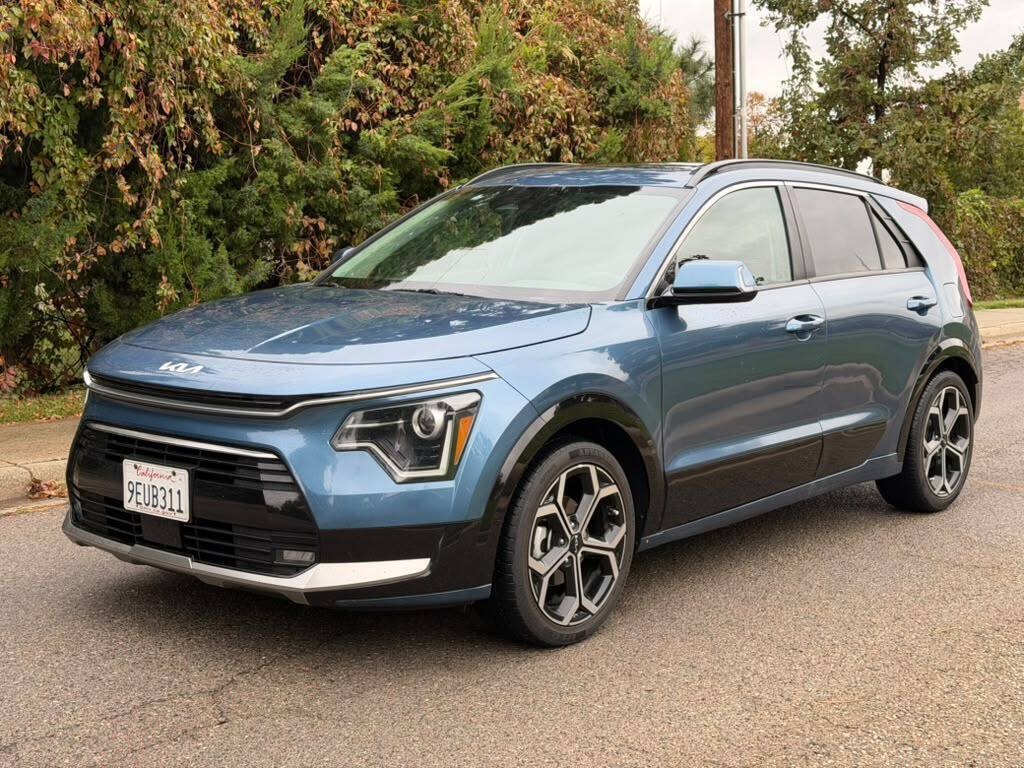 Used 2023 Kia Niro EX Touring FWD image 1