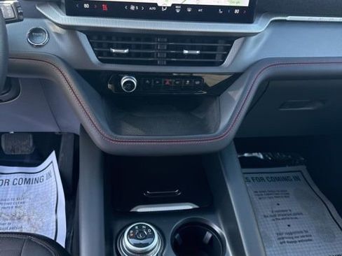 Used 2025 Ford Explorer ST-Line image 15