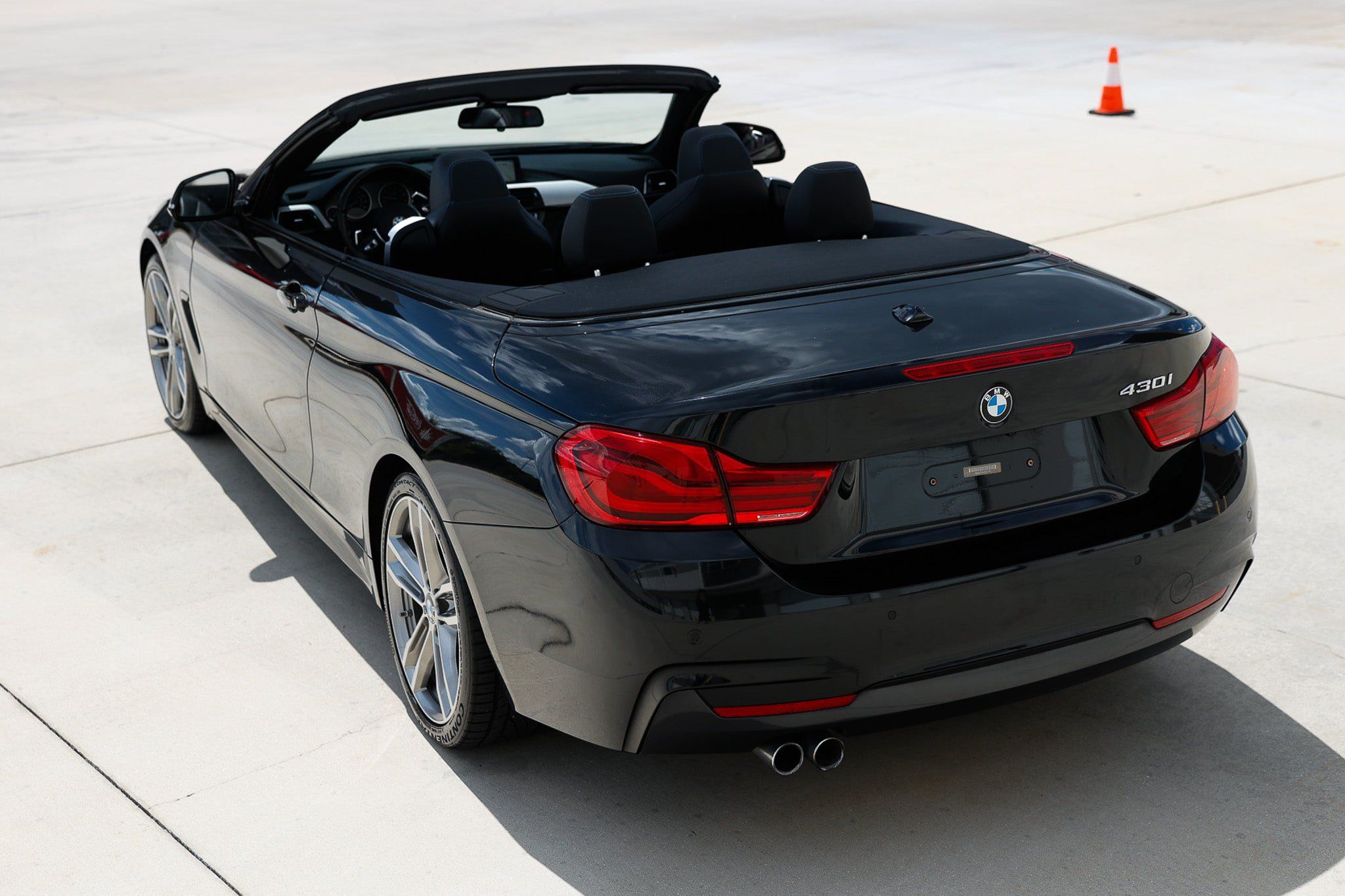 Used 2018 BMW 430i Convertible RWD image 9