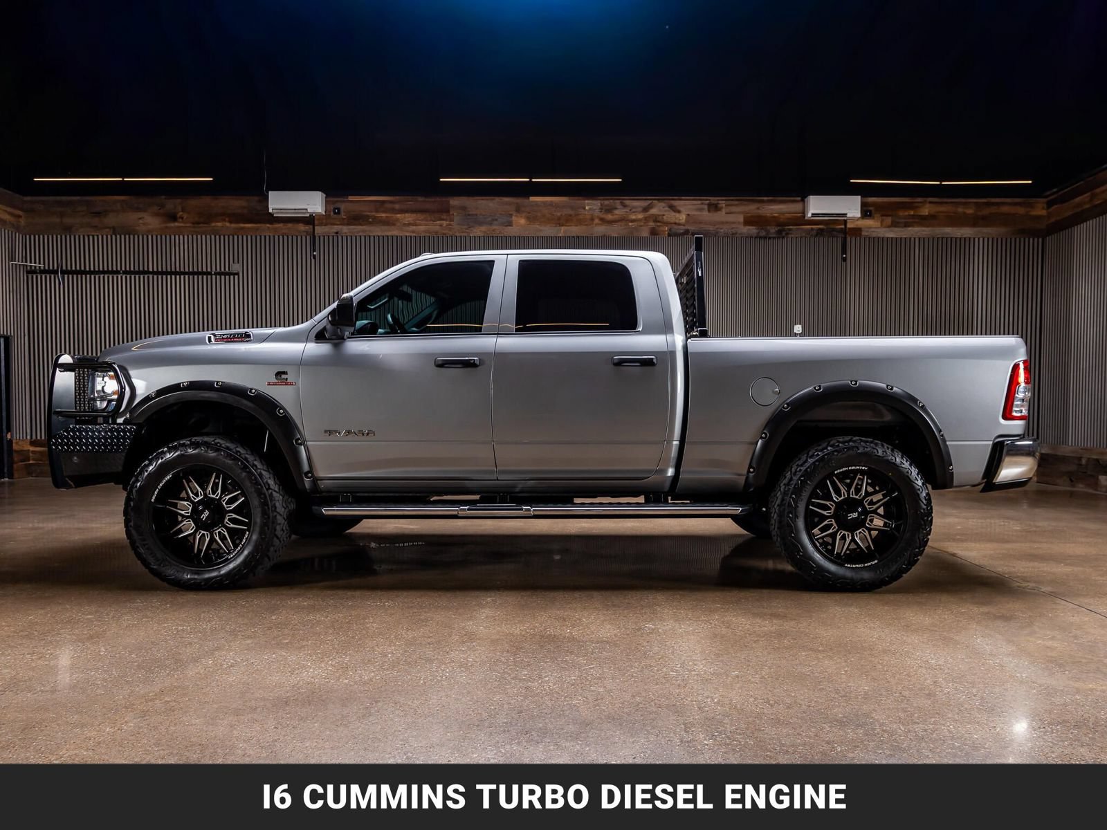 Used 2021 RAM 2500 Tradesman w/ Chrome Appearance Group AWD/4WD image 5
