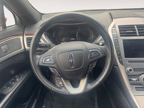 Used 2019 Lincoln MKZ Reserve image 12