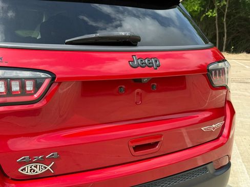 Used 2019 Jeep Compass Trailhawk AWD/4WD image 12