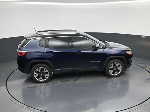 Used 2020 Jeep Compass Limited AWD/4WD image 32