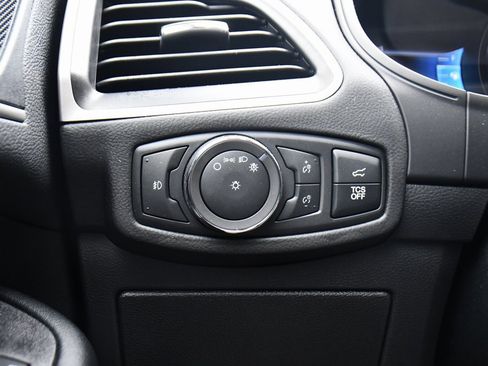 Used 2022 Ford Edge SEL w/ Convenience Package image 29