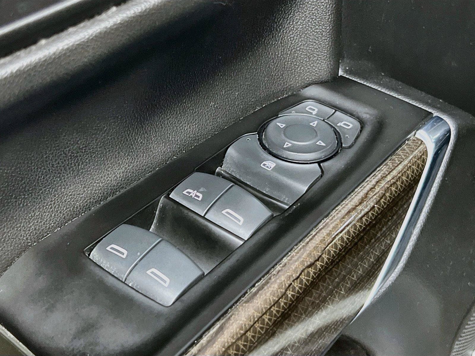 Used 2019 Chevrolet Silverado 1500 RST AWD/4WD image 20