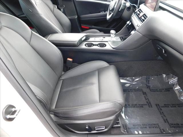 Used 2026 Genesis G70 2.5T RWD image 28