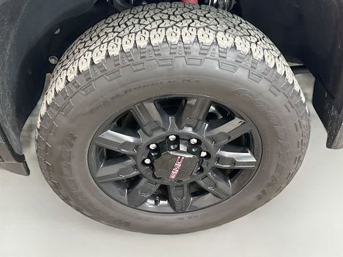 Used 2024 GMC Sierra 2500 AT4 w/ AT4 Premium Plus Package image 33