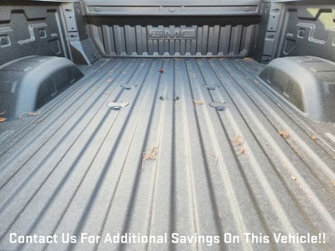 New 2026 GMC Sierra 2500 Denali Ultimate w/ LPO, Black Badging Package image 23