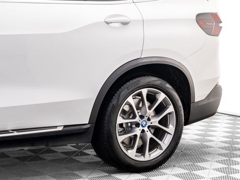 Certified 2025 BMW X5 xDrive50e image 35