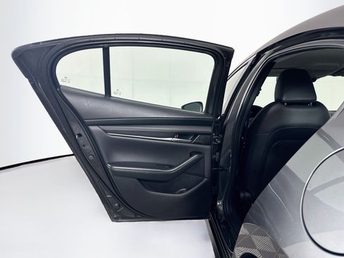 Used 2024 MAZDA MAZDA3 s FWD image 25
