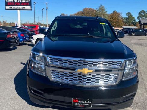 Used 2018 Chevrolet Suburban LT image 8
