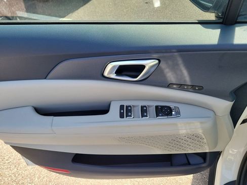 New 2026 Kia Carnival EX FWD image 20
